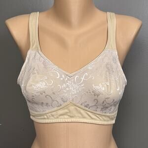 Classique 769E Post Mastectomy Fashion Bra Size 36B Beige Pockets Wireless